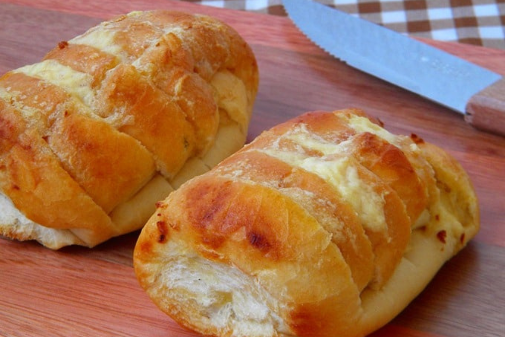 Pão de alho caseiro delicioso que tenho certeza que você vai amar