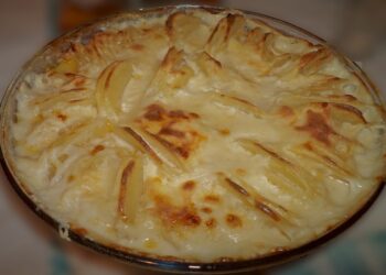 Batata Inglesa com creme de leite para ser feito no almoço de hoje