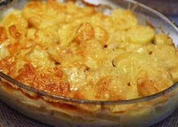 Batata inglesa gratinada no forno super prático para sua refeição