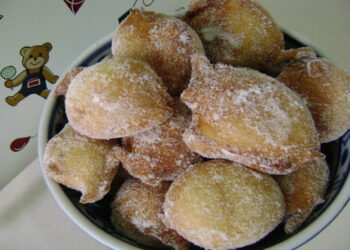 Bolinho de chuva feita na airfryer para fazer de lanche hoje