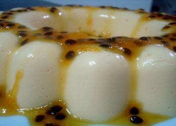 Flan de Maracujá com Calda