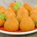 Coxinha de Mandioca com Carne