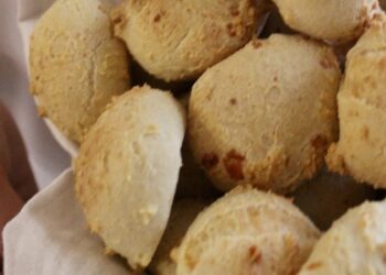 Pão de Queijo Fit com 3 ingredientes