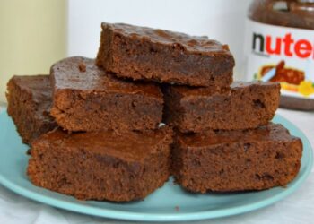 Brownie de nutella com super fácil e prático ideal para quem ama doces