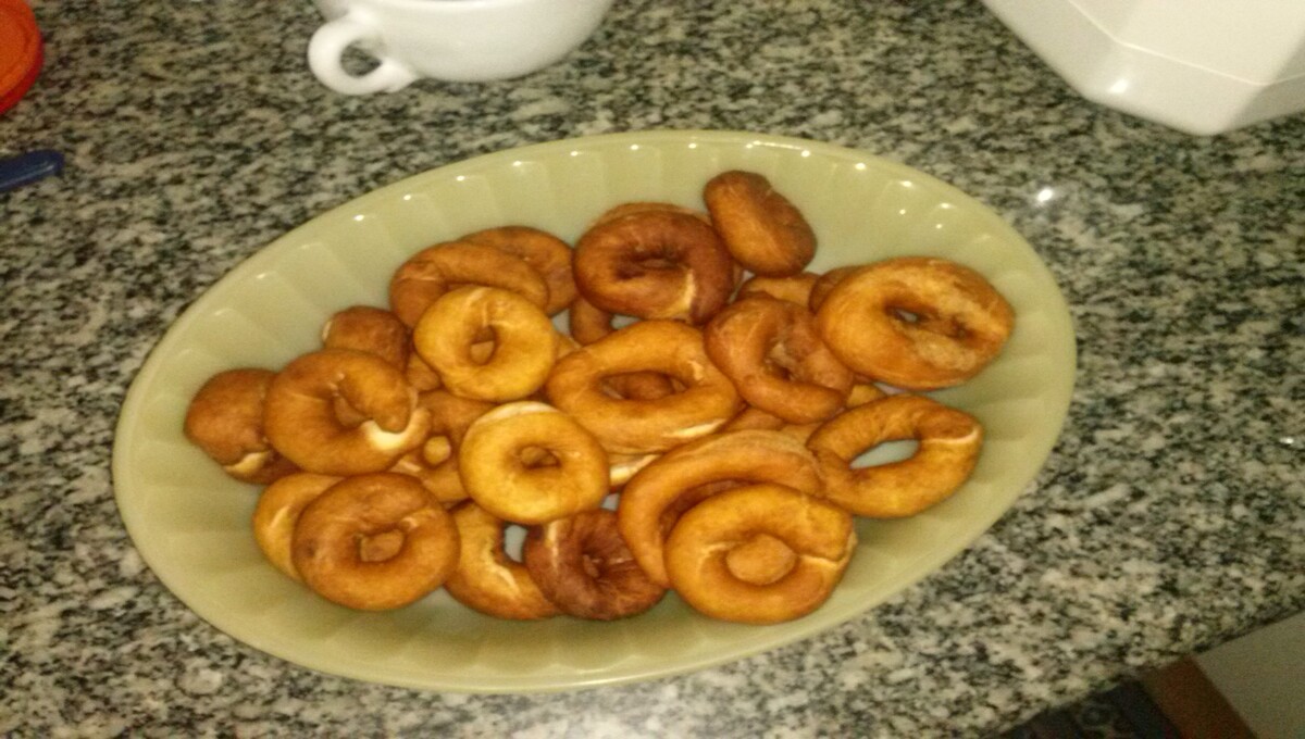 Rosquinha de polvilho com apenas 3 ingredientes muito fácil e prático