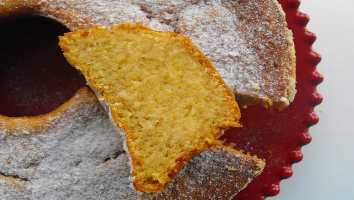 Bolo de Batata Doce de Forno com Coco