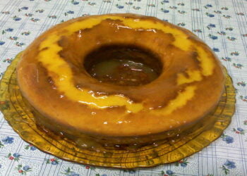 Bolo de Laranja com Casca no Liquidificador que fica irresistível