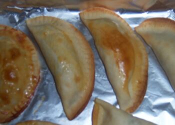 Pastel Forno Caipira de Frango