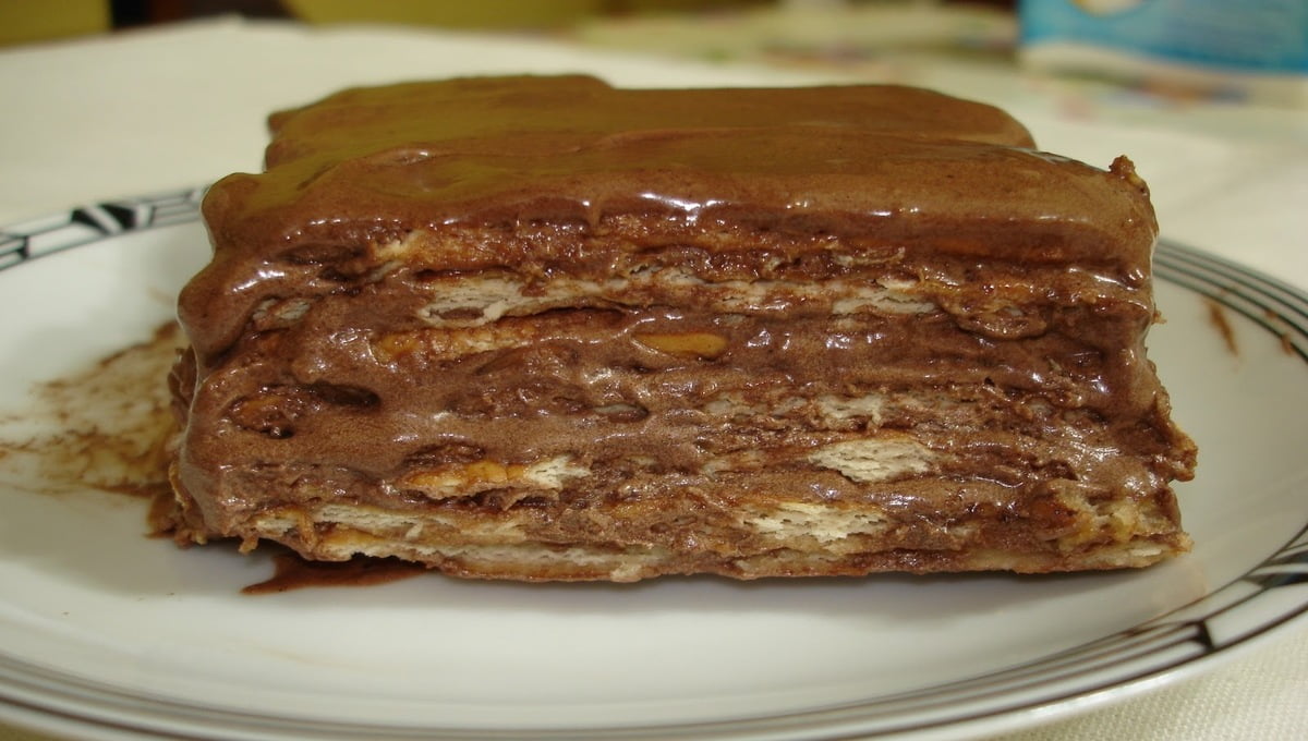 Pavê de Biscoito Maisena com Creme de Chocolate