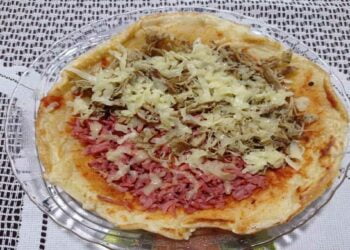 Pizza de Frigideira com Polvilho Azedo