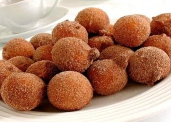 Bolinho de Chuva com Fubá