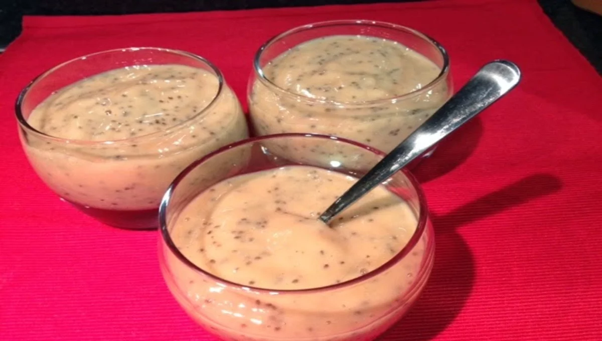 Mousse de Mamão e Chia delicioso e fácil que fica pronto em minutos