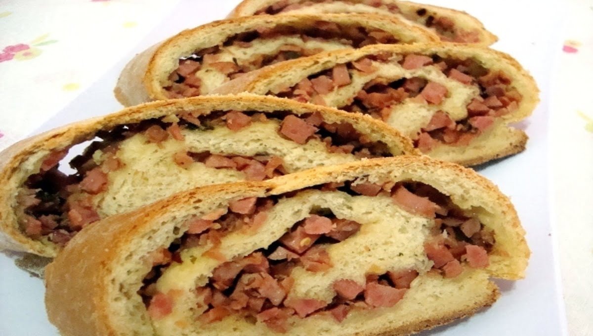 Pão de Linguiça Calabresa maravilhoso para fazer de café da manhã