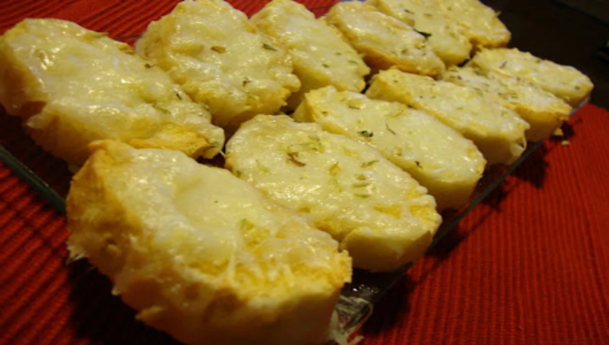 Pasta de Alho Caseiro para Torradas muito rápido de fazer para seu churrasco