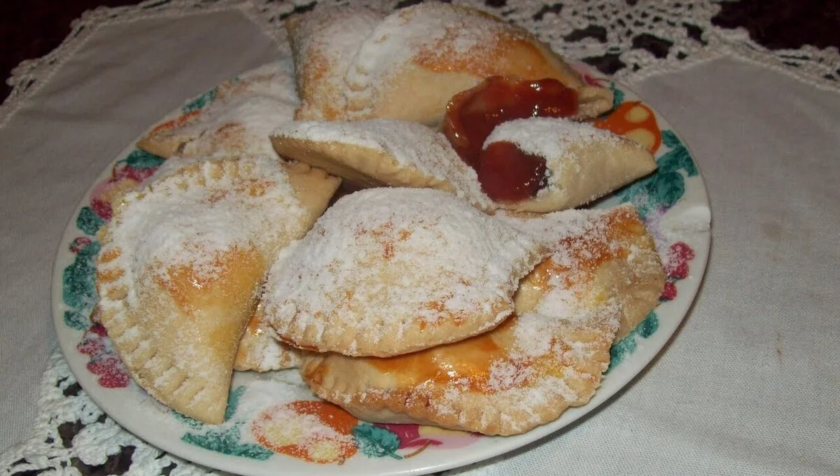 Pastel Caipira de Doce com Goiabada