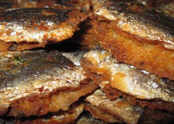 Sardinhas Fritas com Fubá
