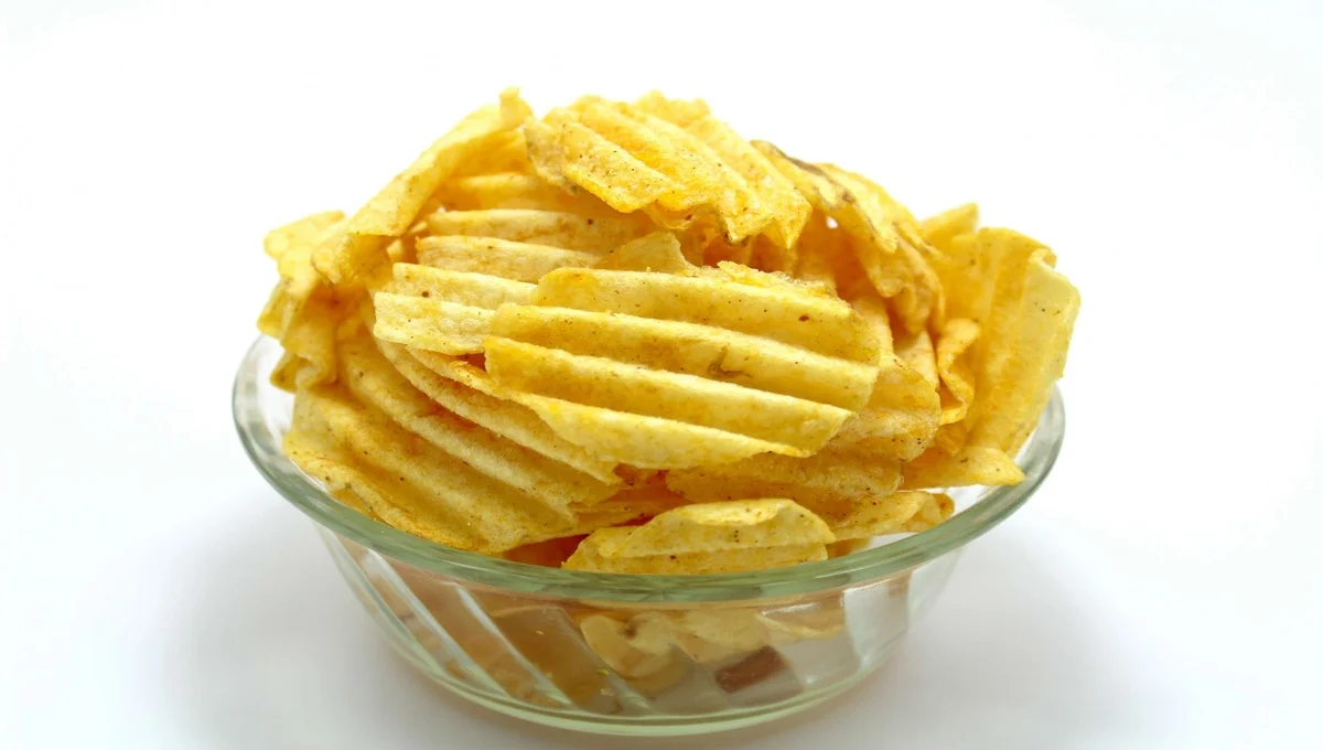 Batata Chips sem Óleo com 4 ingredientes que fica muito crocante