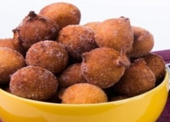 Bolinho de Chuva Frito com 5 ingredientes