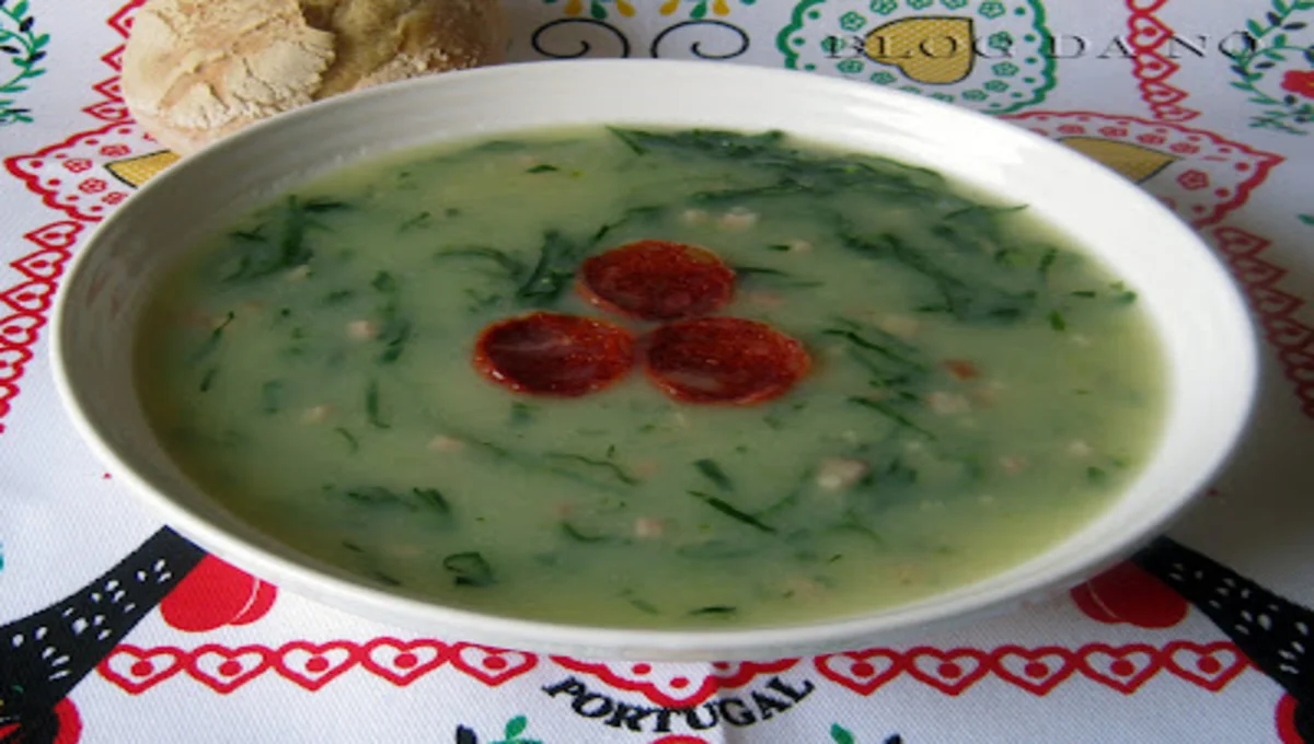 Caldo Verde com Batata muito saborosa para você fazer em dias frios