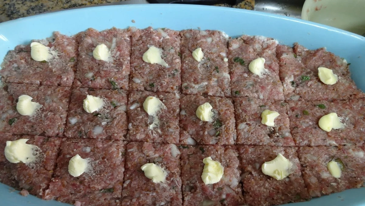 Quibe Recheado de Forno com Creme de Cebola ideal para sua refeição