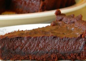 Torta Cremosa de Brigadeiro na Travessa