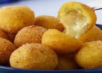 Bolinhas de Queijo Frito