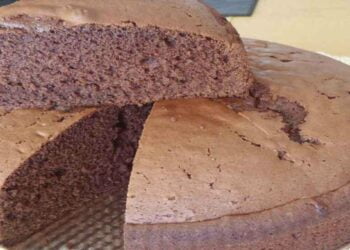 Bolo Pão de Ló de Chocolate no Liquidificador