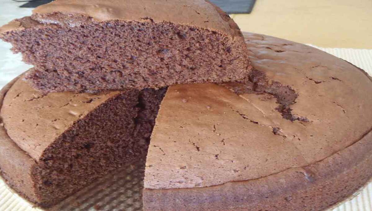 Bolo Pão de Ló de Chocolate no Liquidificador