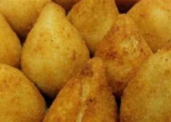 Coxinha de Frango de 3 ingredientes