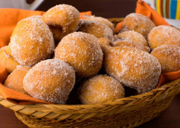 Bolinho de Chuva com Banana