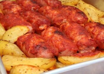 Linguiça com Batatas no Forno