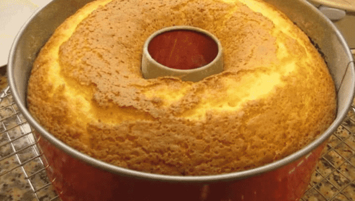 Bolo de Laranja Tipo Nuvem