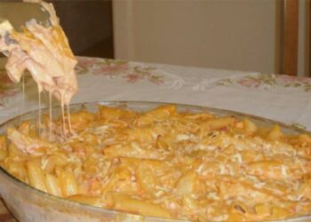 Macarrão Cremoso na Travessa