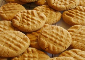 Biscoito Caseiro Amanteigado com 3 ingredientes