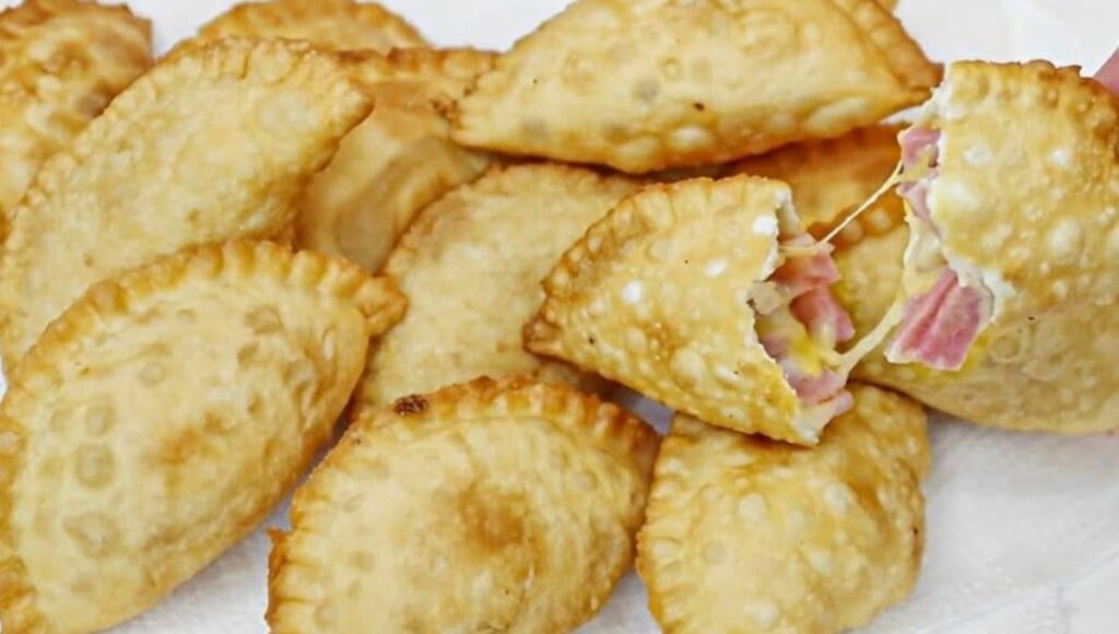 Massa de Pastel Frito com 2 ingredientes