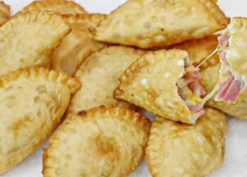 Massa de Pastel Frito com 2 ingredientes