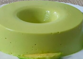 Mousse de Abacate com Gelatina