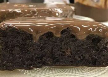 Torta de Chocolate Sem Açúcar com 3 ingredientes