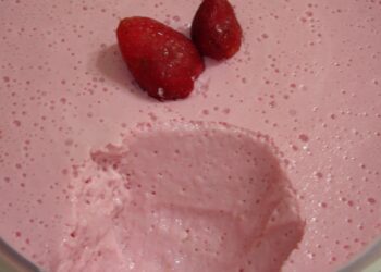 Mousse de Morango com 3 Ingredientes