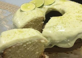 Bolo de Limão Fofinho Verde