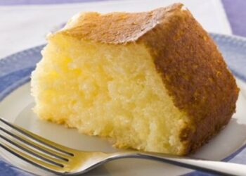 Bolo de Tapioca Granulada Assado no Forno