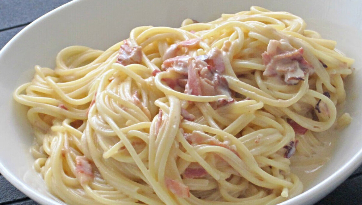 Receita de Macarrão à Carbonara Simples