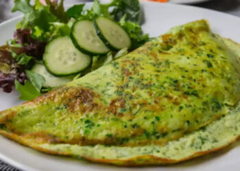 Omelete Fite de Espinafre com 3 ingredientes