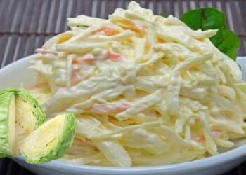 Salada de Repolho Com Maionese e Creme de Leite