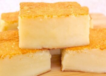 Bolo de Leite com 3 ingredientes Sem Farinha de Trigo e Sem Fermento