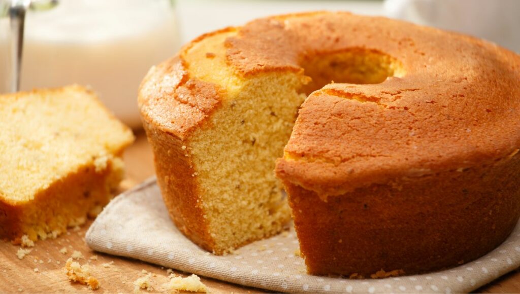 Receita de Bolo de Fubá Simples e Fofinho