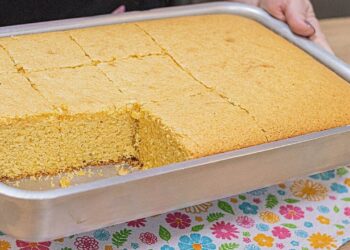 Bolo De Fubá Tamanho Família Fofinho