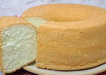 Bolo de Brevidade de Maizena com 3 ingredientes