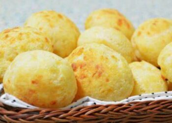 Pão De Queijo Com 3 Ingredientes Sem Ovos e Sem Leite