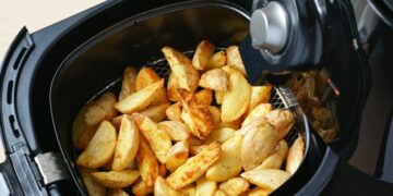 Receita De Batata Rústica Na Airfryer Simples, em 15 minutos